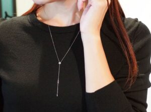 プラチナダイヤモンドロングネックレス