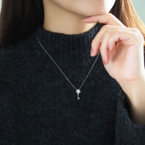 ポンテヴェキオ Pt950 ダイヤモンド 鍵 ネックレス